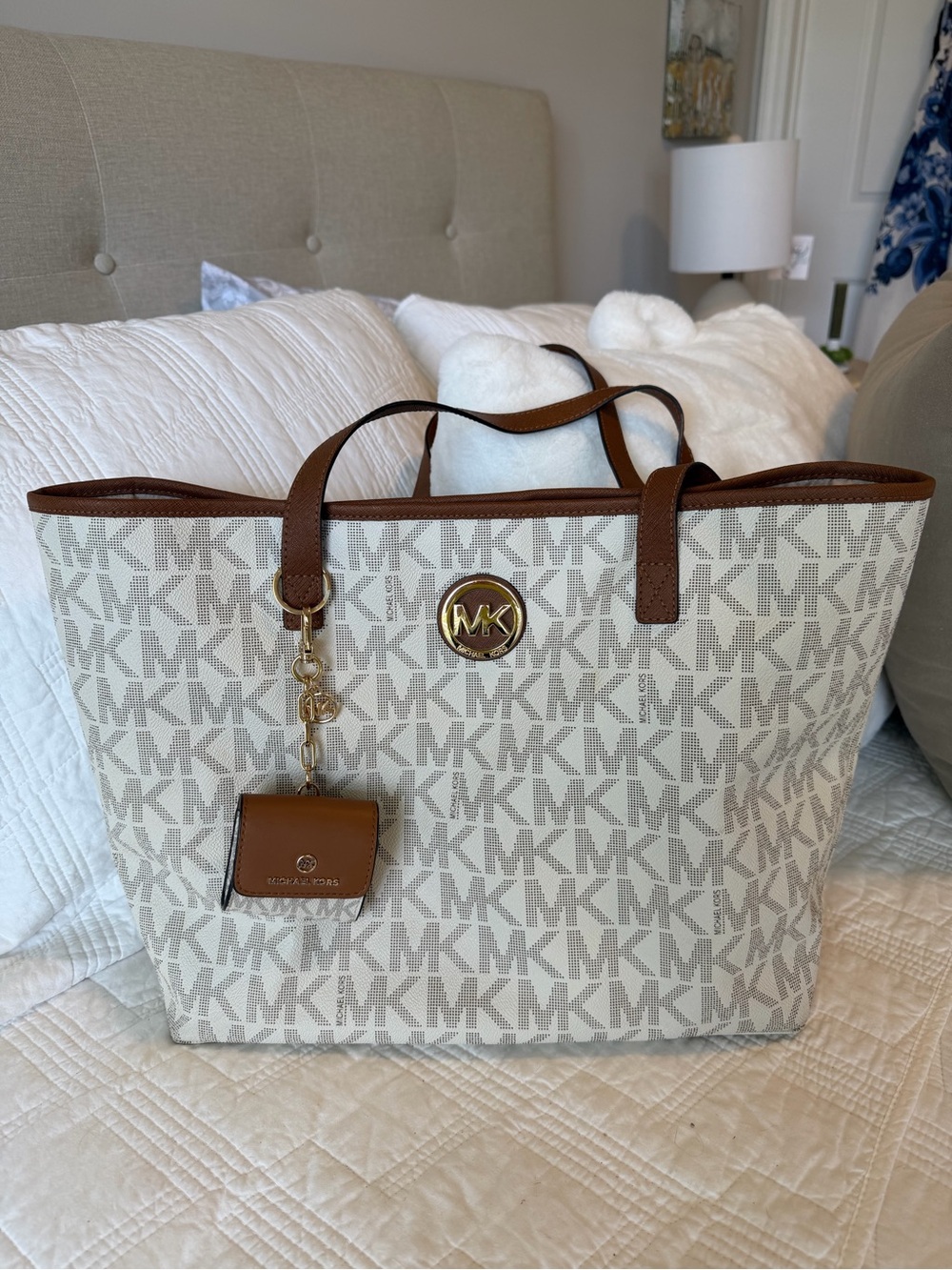 Michael Kors Cream/tan Coated Canvas /leather Signature Logo  Tote and Charm